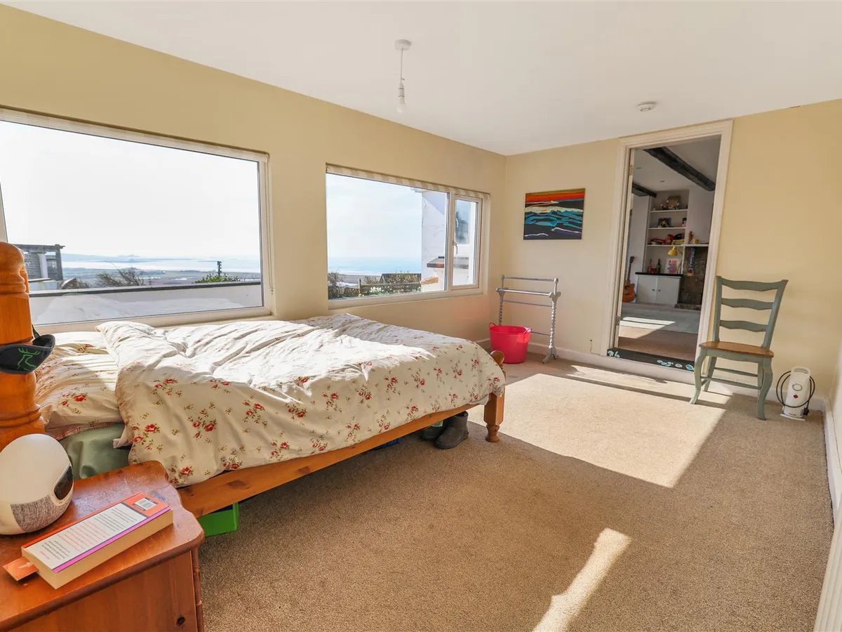 Bayview court le mont matthieu 34502619 ei8 a1933