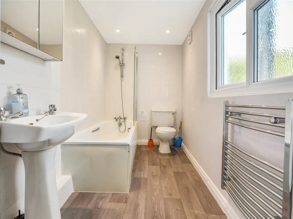 Bayview court le mont matthieu 34502619 ei8 a1941