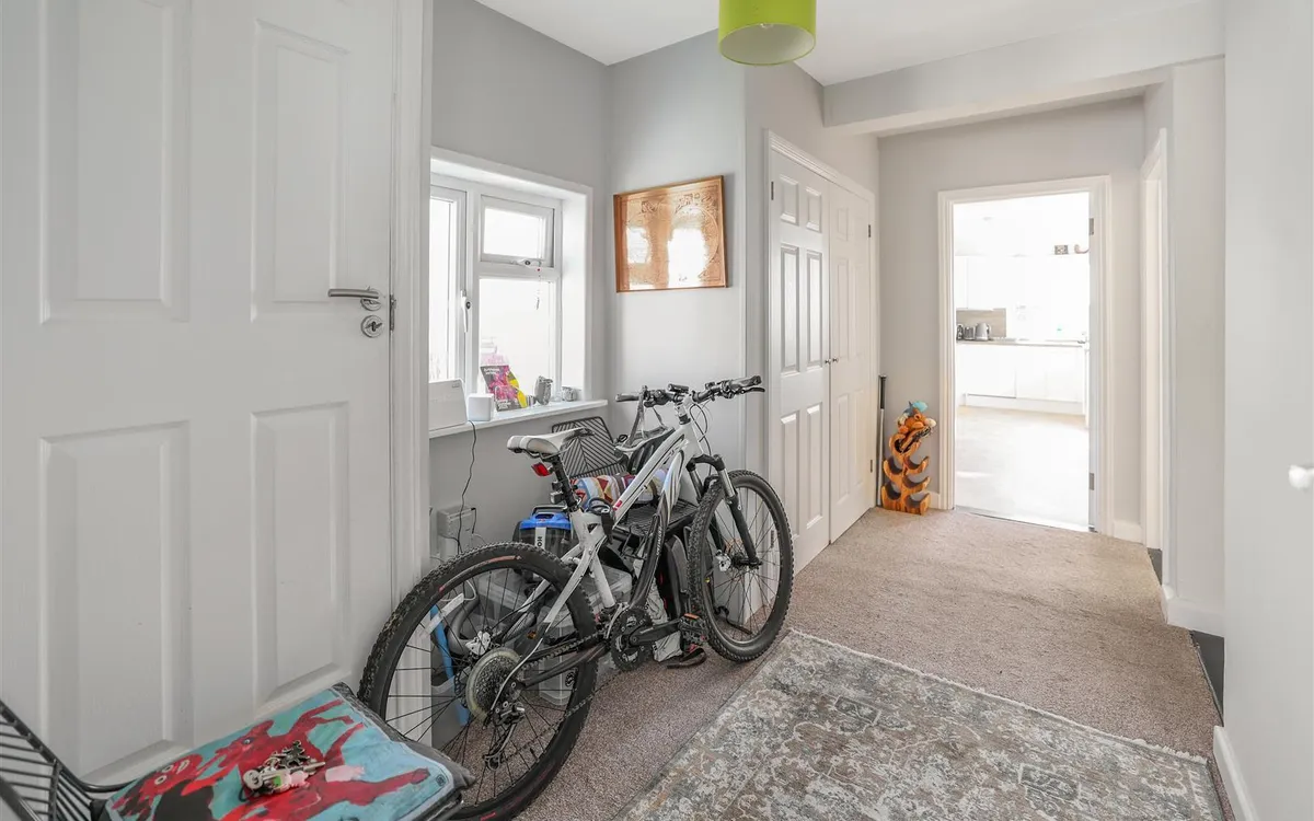 Bayview court le mont matthieu 34502619 ei8 a1946