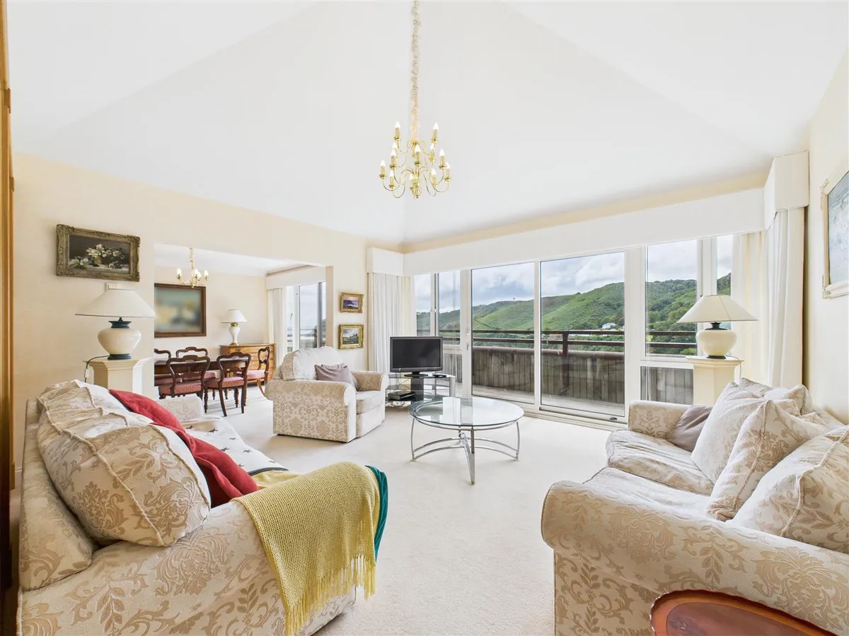 Bonne nuit st john 34051631 cam05512 g0 pr0007 still001