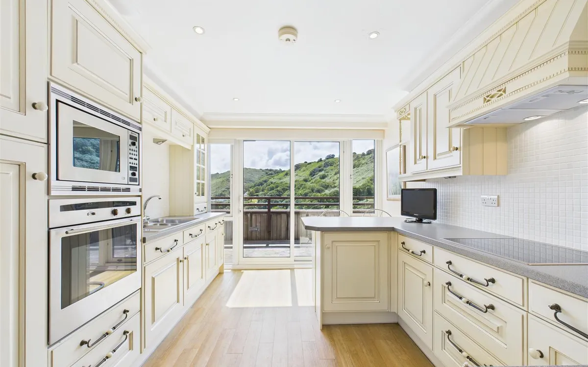 Bonne nuit st john 34051631 cam05512 g0 pr0007 still015