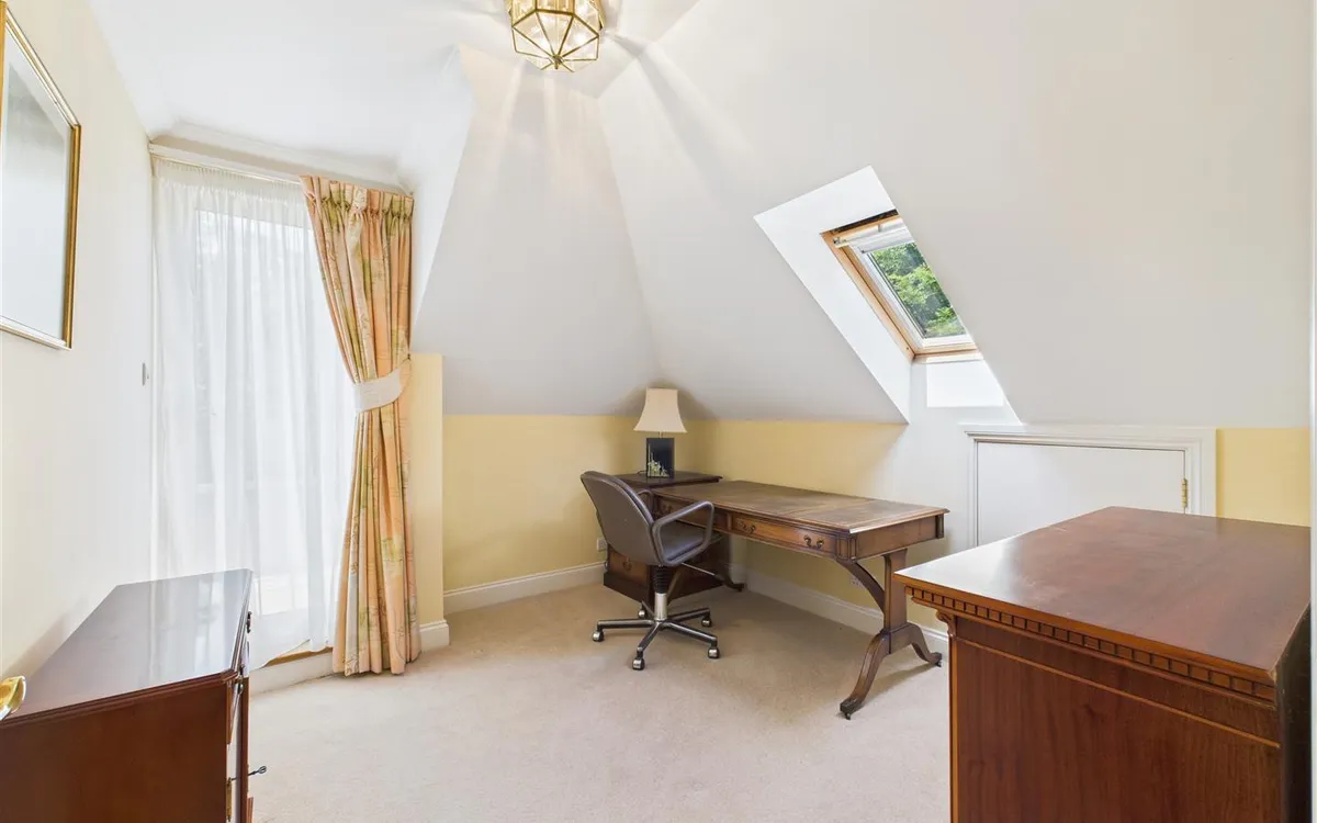 Bonne nuit st john 34051631 cam05512 g0 pr0007 still017