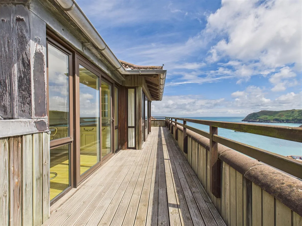 Bonne nuit st john 34051631 cam05512 g0 pr0007 still037