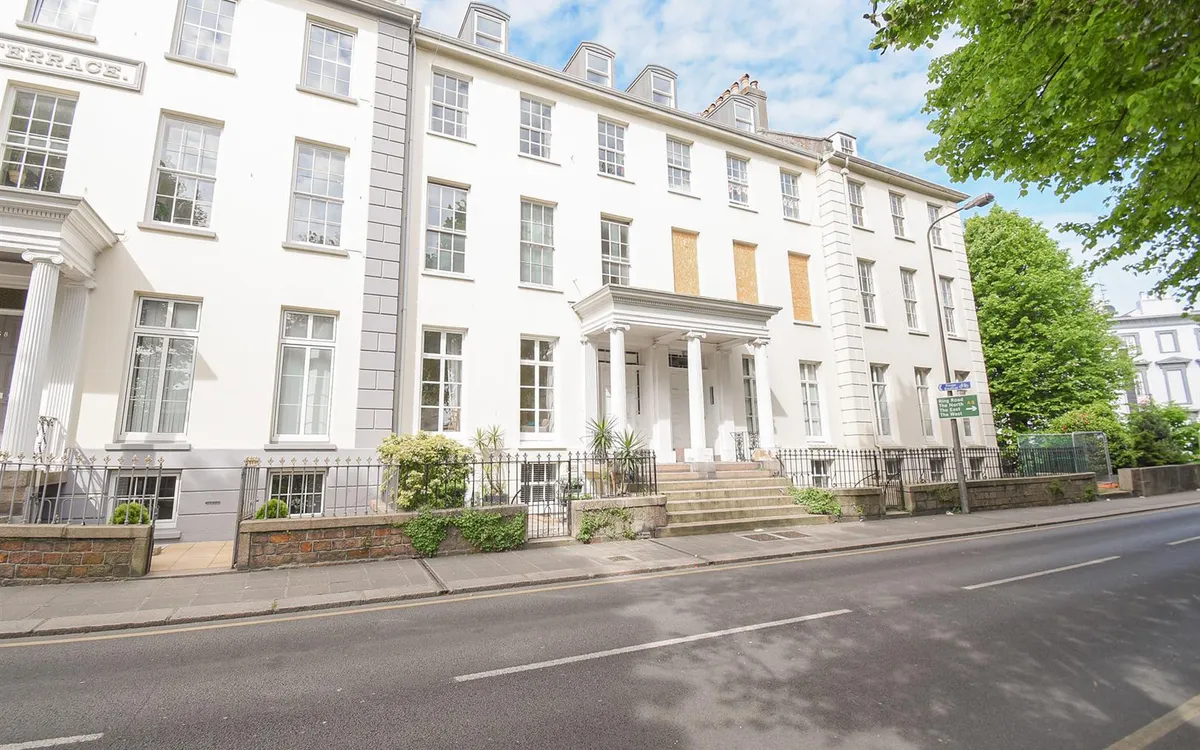 David place st helier 34058840 dsc 0227 1