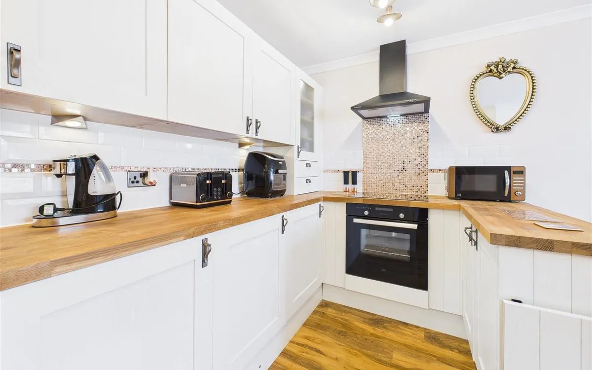 Esplanade st helier 34067100 cam05512 g0 pr0012 still007