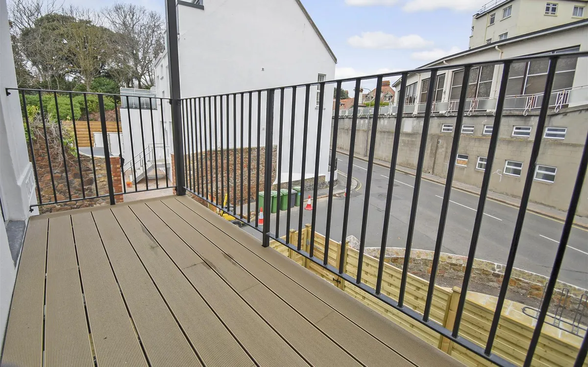 Elizabeth street st saviour 34527458 dsc 0597 copy