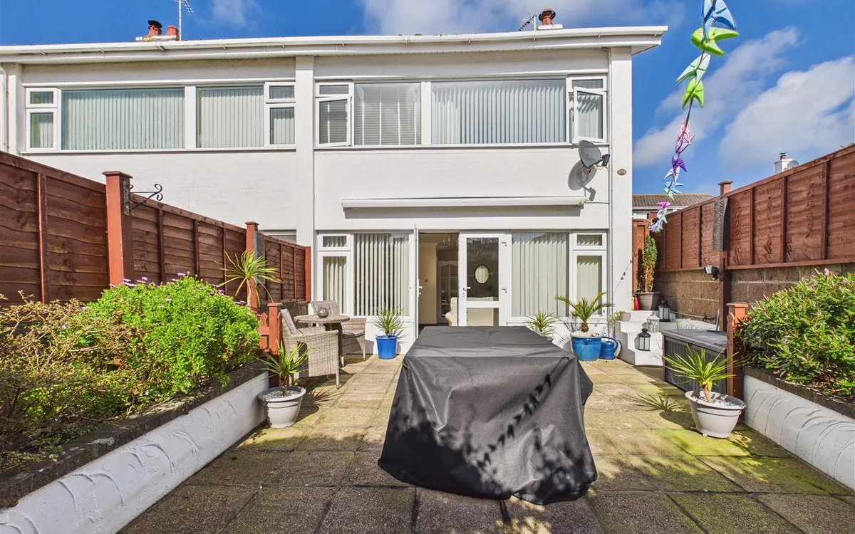 Mont millais st helier 34529839 cam05512 g0 pr0042 still008