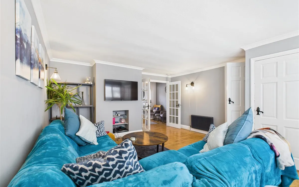 Quennevais park 34543937 cam05512 g0 pr0020 still002