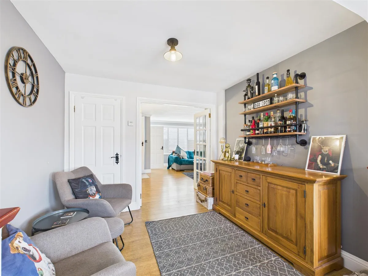 Quennevais park 34543937 cam05512 g0 pr0020 still007