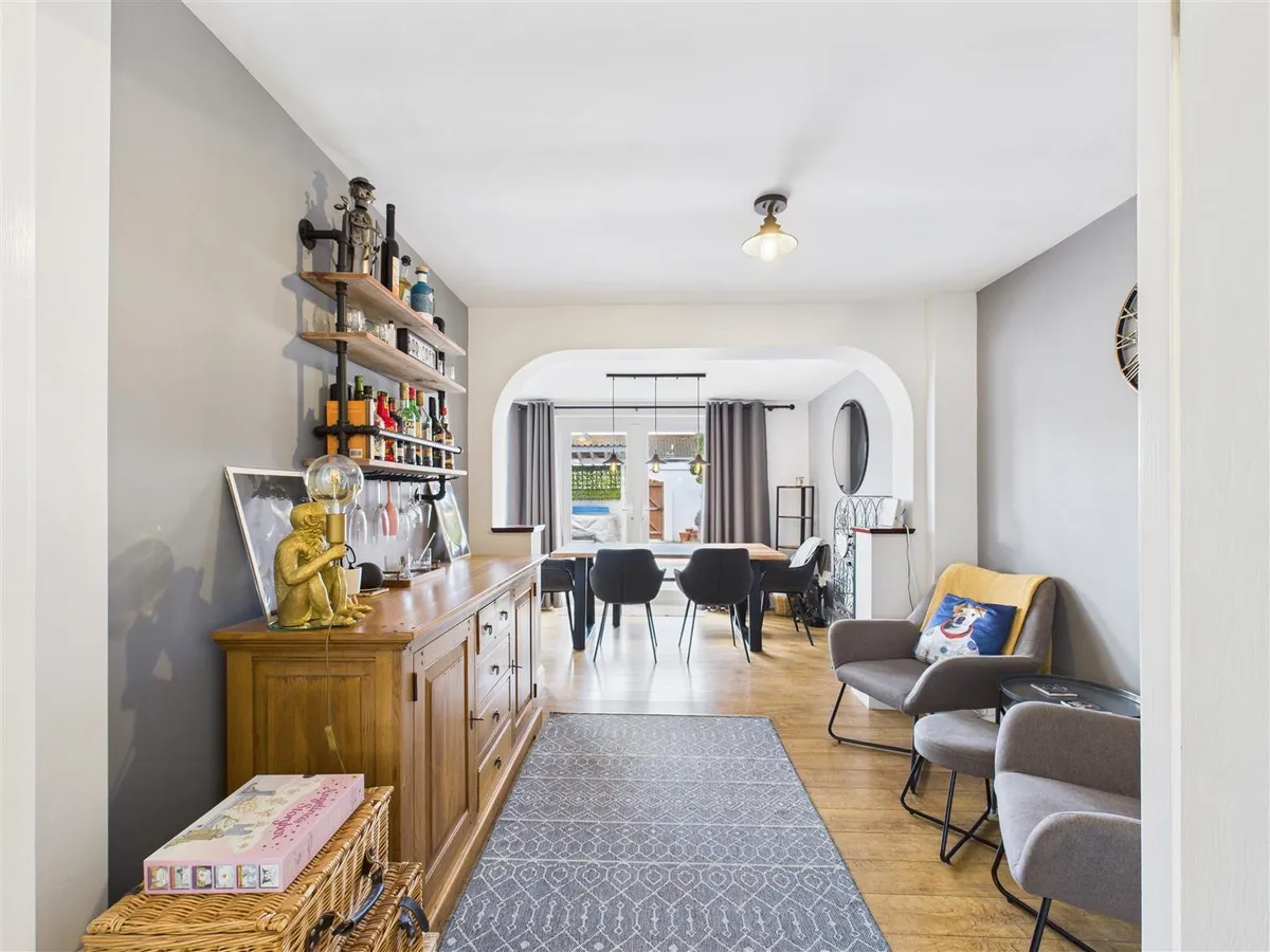 Quennevais park 34543937 cam05512 g0 pr0020 still008