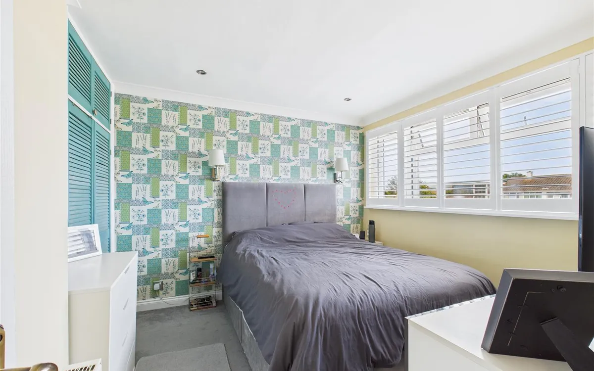 Quennevais park 34543937 cam05512 g0 pr0020 still010