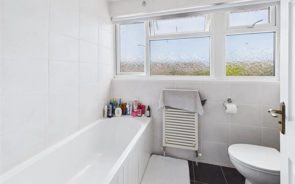 Quennevais park 34543937 cam05512 g0 pr0020 still014