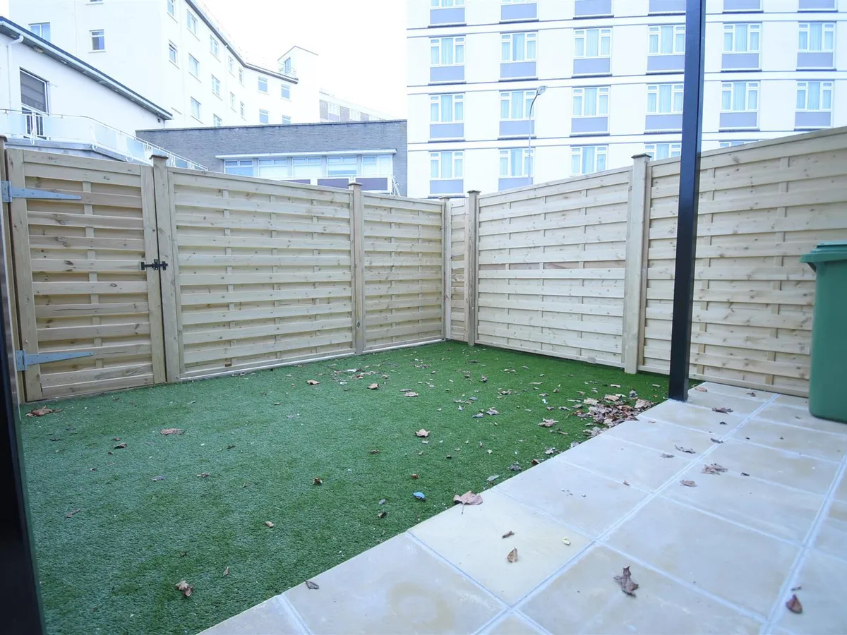 Elizabeth street st saviour 34547763 external