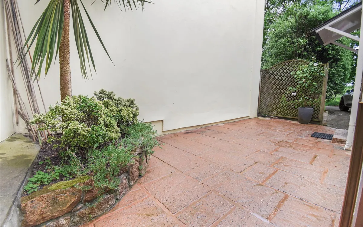 Fauvic grouville 34550154 dsc 0915 copy 2