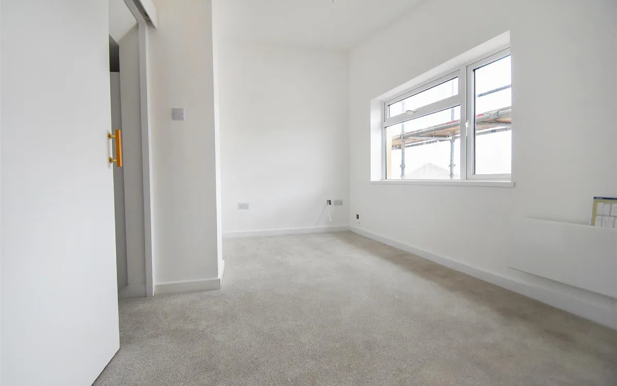 La grande route des sablons 34560478 ei8 a1726