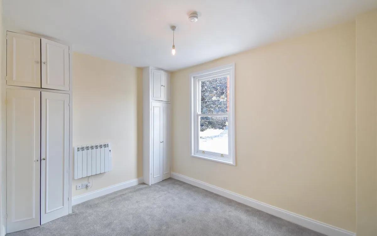 Upper clarendon road st helier 34884860 dsc 0742