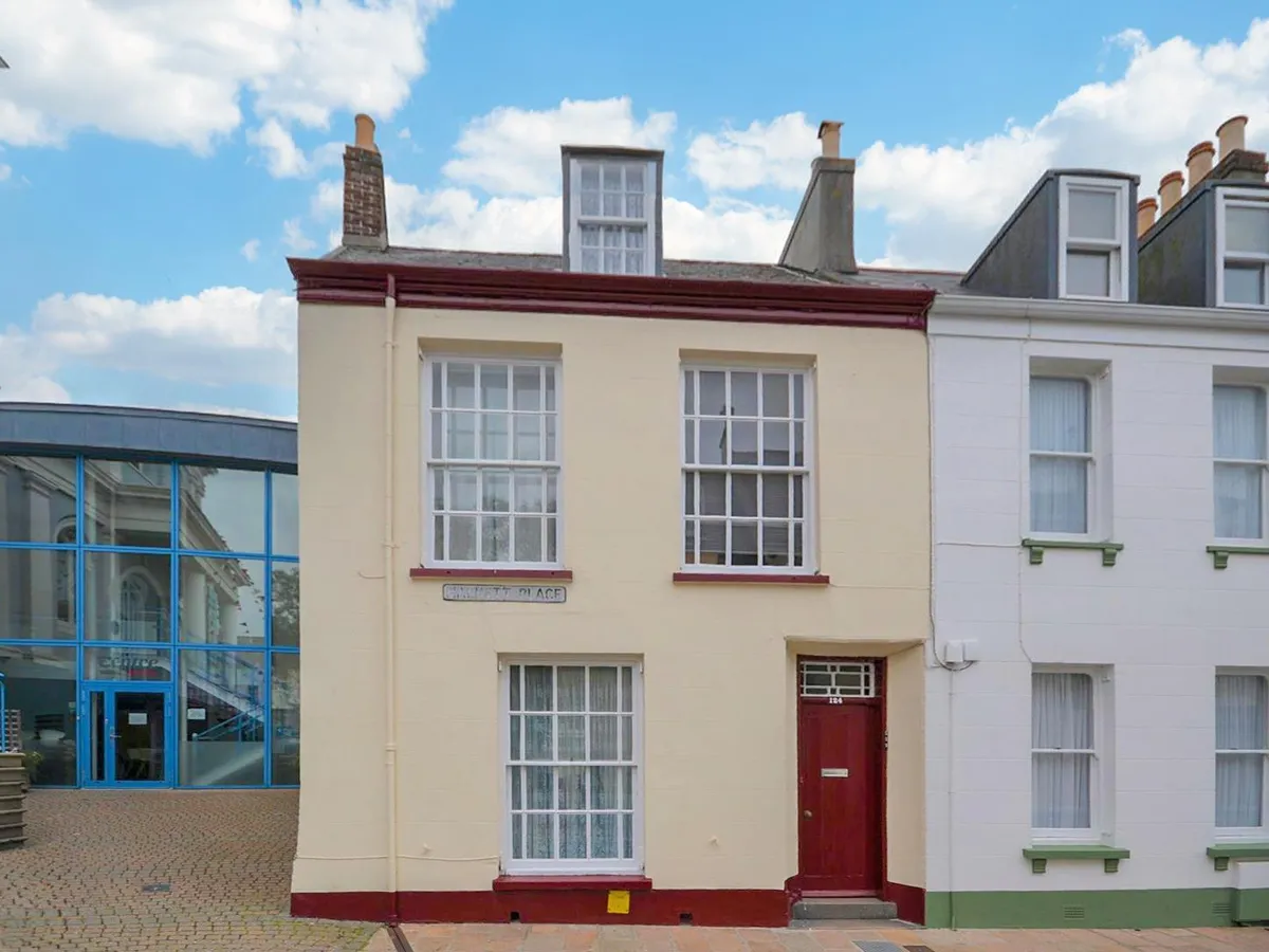 Halkett place st helier jersey 34208514 flat 2 124 halkett place