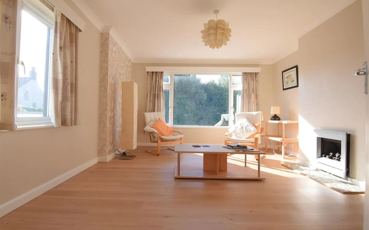 La route de beaumont st peter 34283294 dsc 0987