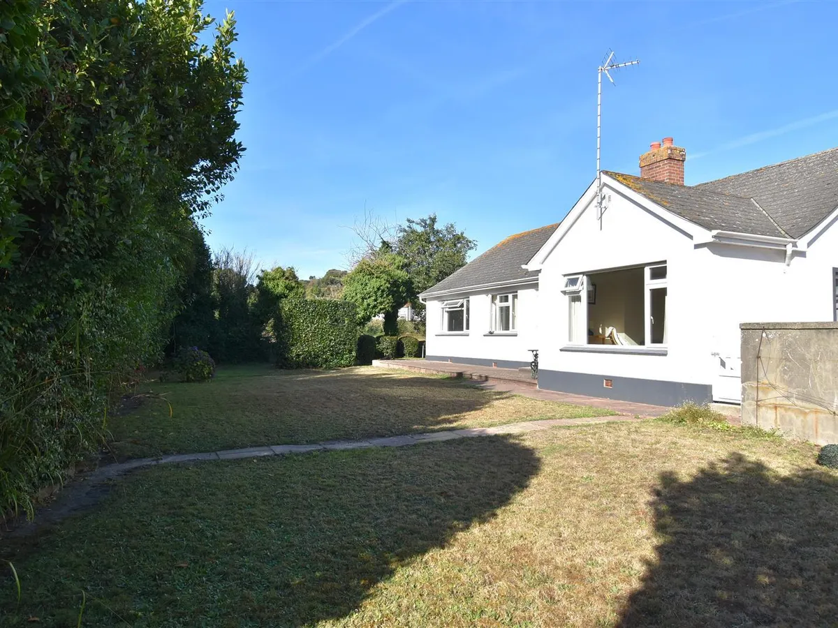 La route de beaumont st peter 34283294 dsc 1005 1