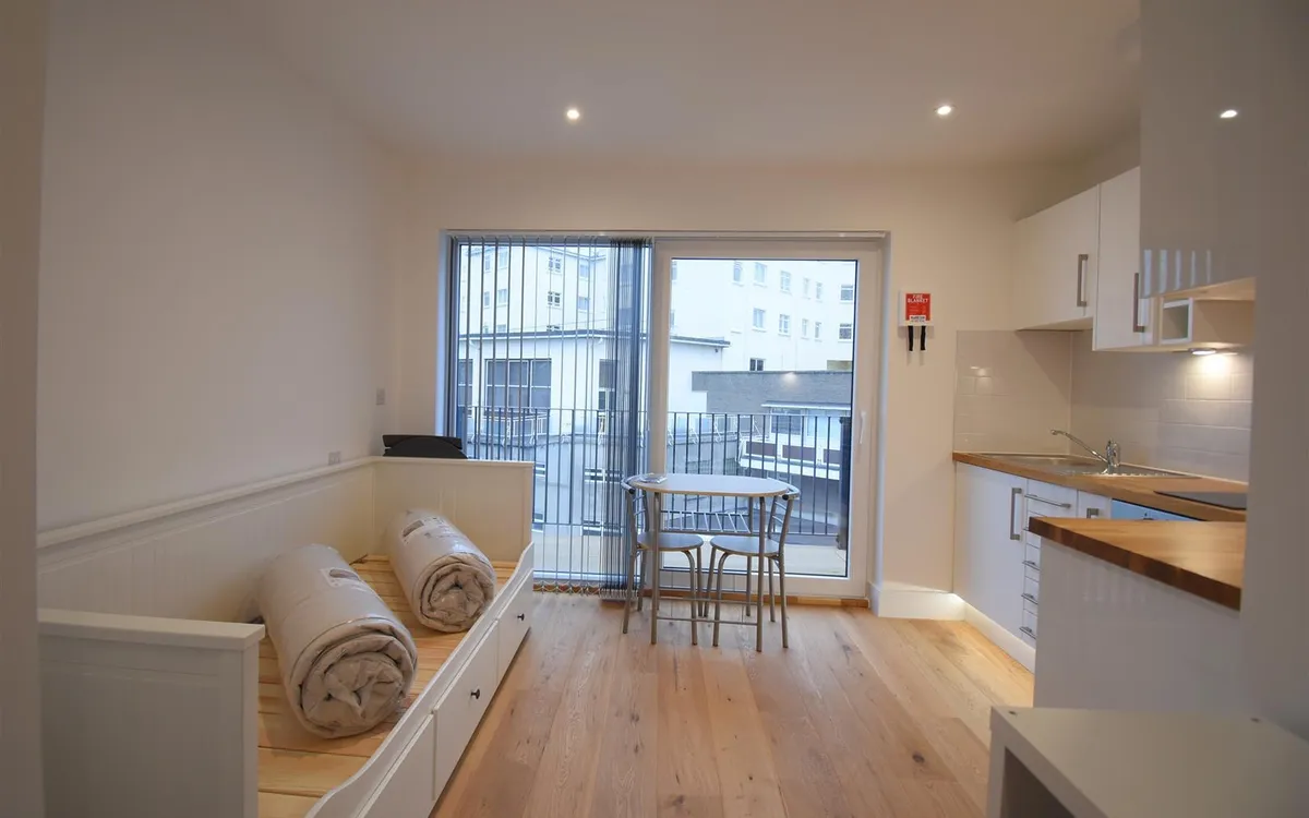 Elizabeth street st saviour 34283862 dsc 0592 copy