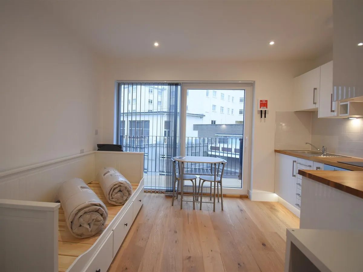 Elizabeth street st saviour 34283862 dsc 0592 copy