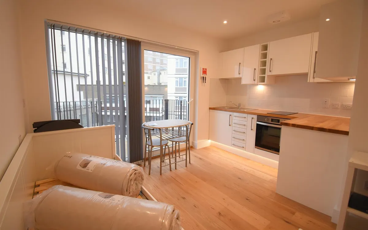 Elizabeth street st saviour 34283862 dsc 0594 copy