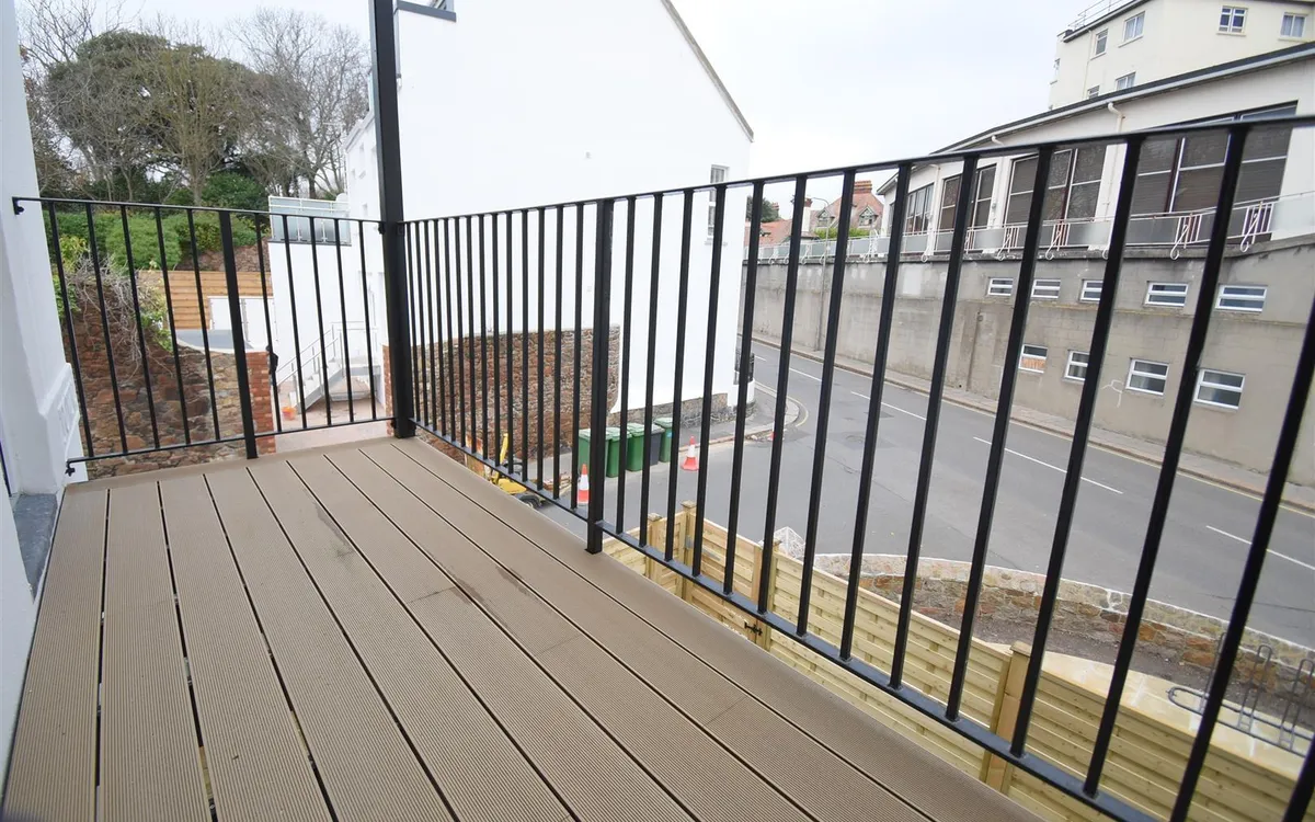 Elizabeth street st saviour 34283862 dsc 0597 copy