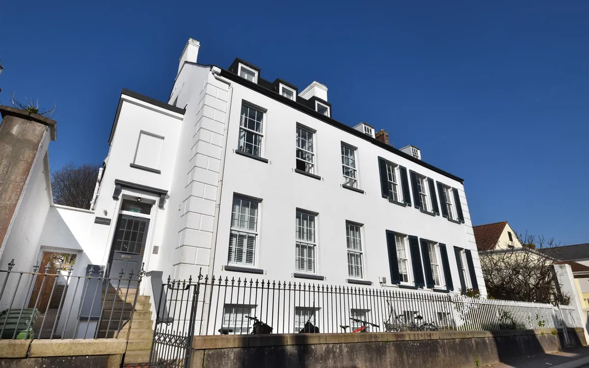 Roseville street st helier 34284194 dsc 0062