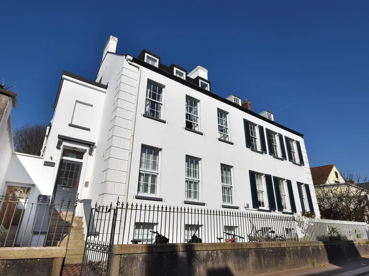 Roseville street st helier 34284194 dsc 0062