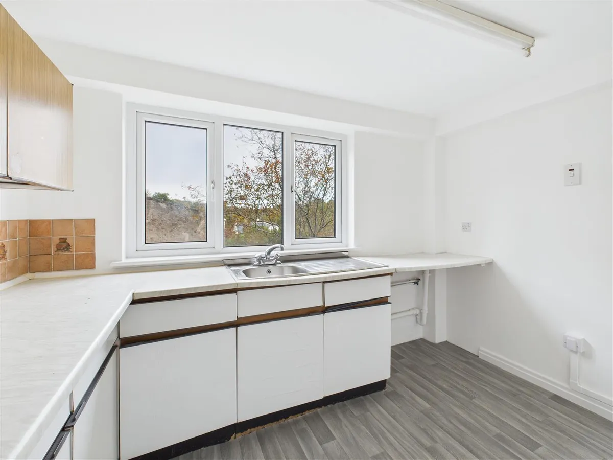 Drury lane st helier 34286887 cam05512 g0 pr0029 still003