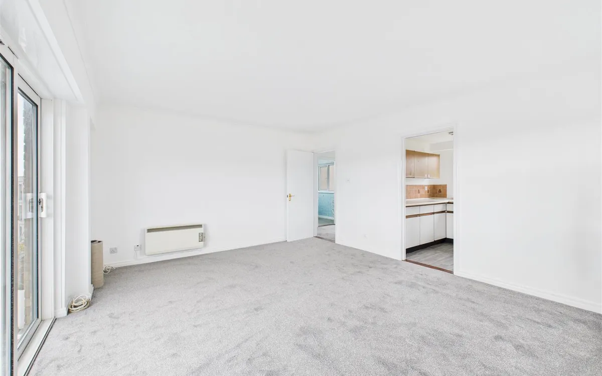 Drury lane st helier 34286887 cam05512 g0 pr0029 still012