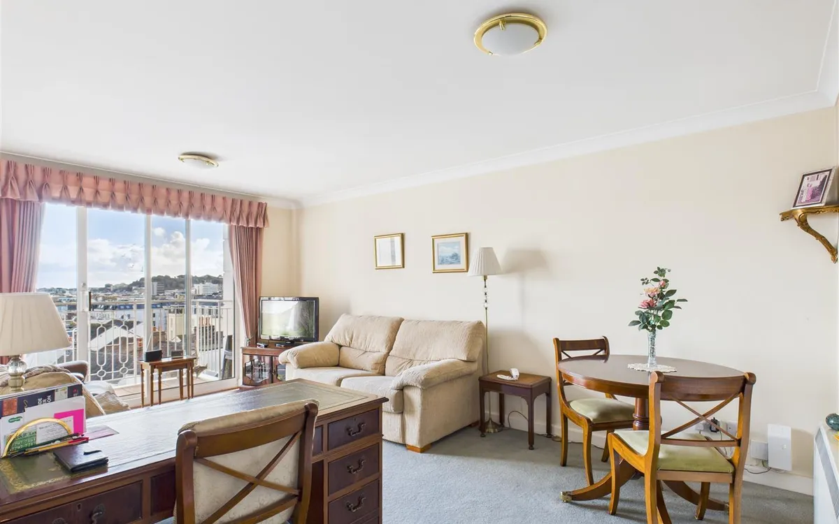 St johns road st helier 34310910 cam05512 g0 pr0031 still009