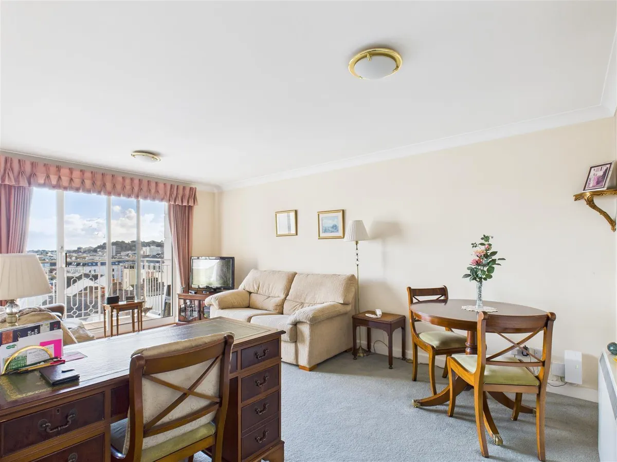 St johns road st helier 34310910 cam05512 g0 pr0031 still009