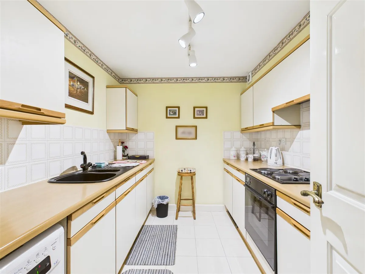 St johns road st helier 34310910 cam05512 g0 pr0031 still001