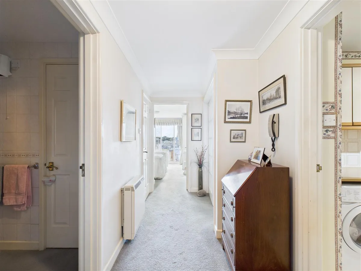 St johns road st helier 34310910 cam05512 g0 pr0031 still004