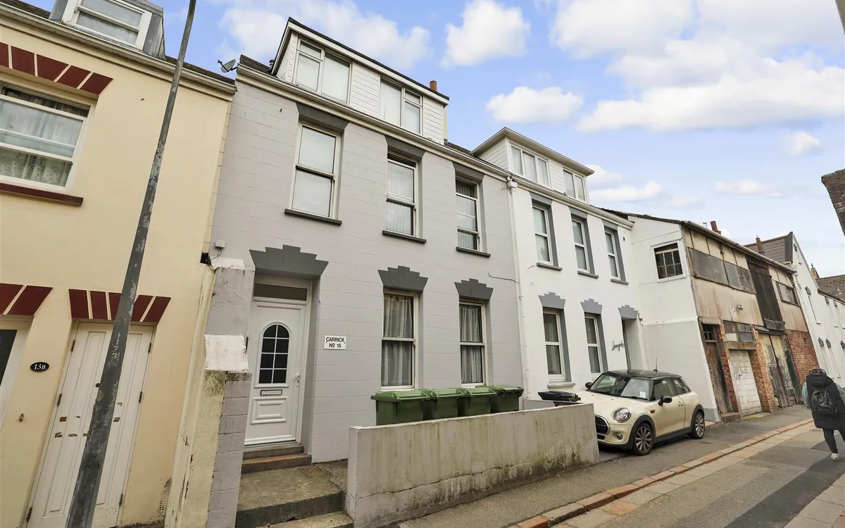 Garden lane st helier 34311098 ei8 a1565