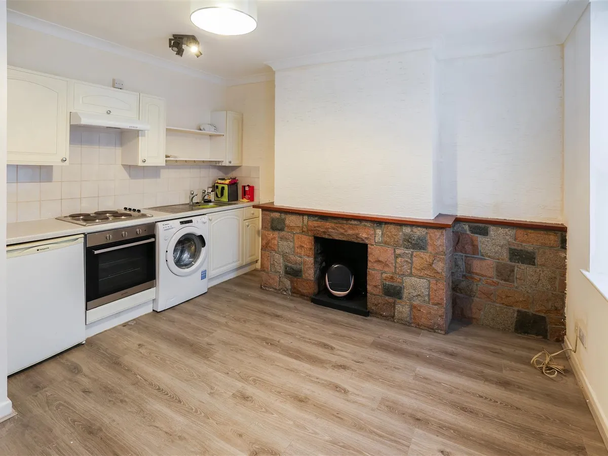 Garden lane st helier 34311098 ei8 a1577