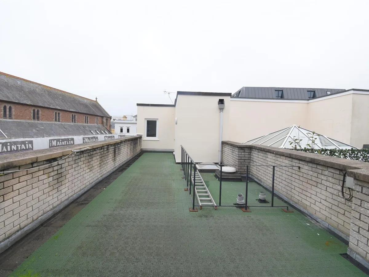 Don street st helier jersey 34318475 dsc 0025