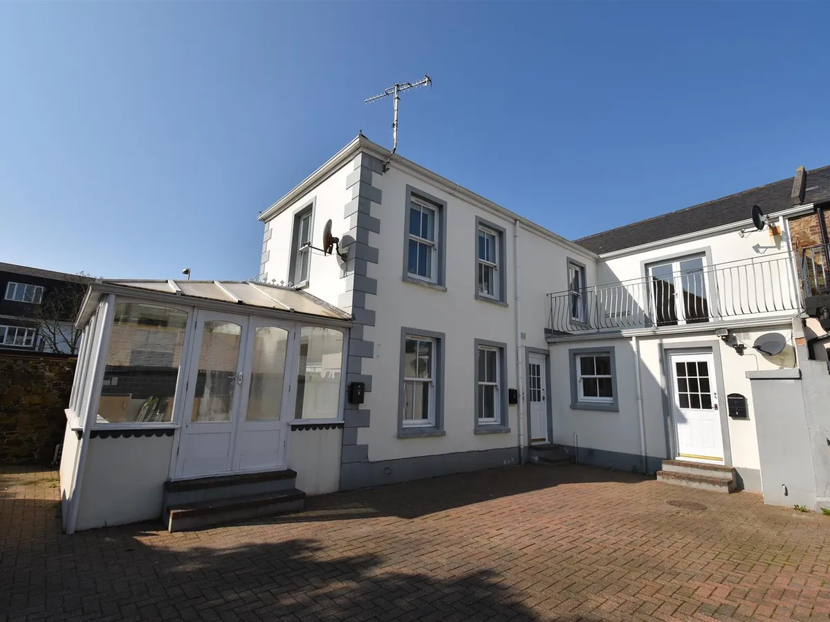 Val plaisant st helier 31509526 dsc 0678