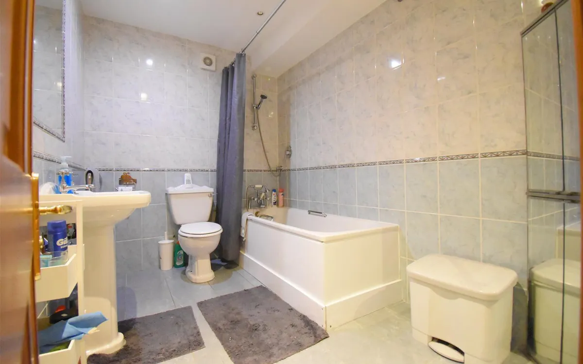 Kensington place st helier 32824148 dsc 0357