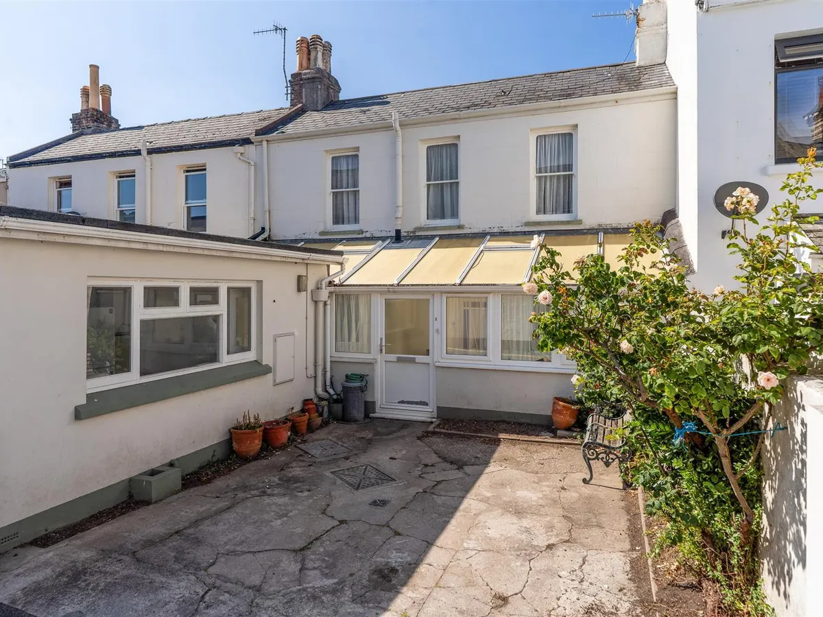 Dauvergne lane st helier 33785472 dsc00589