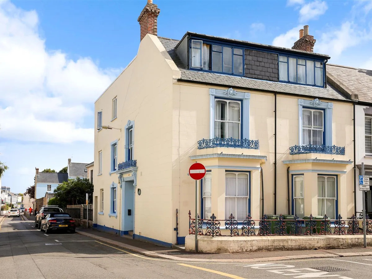 Parade road st helier 34381407 ei8 a1059