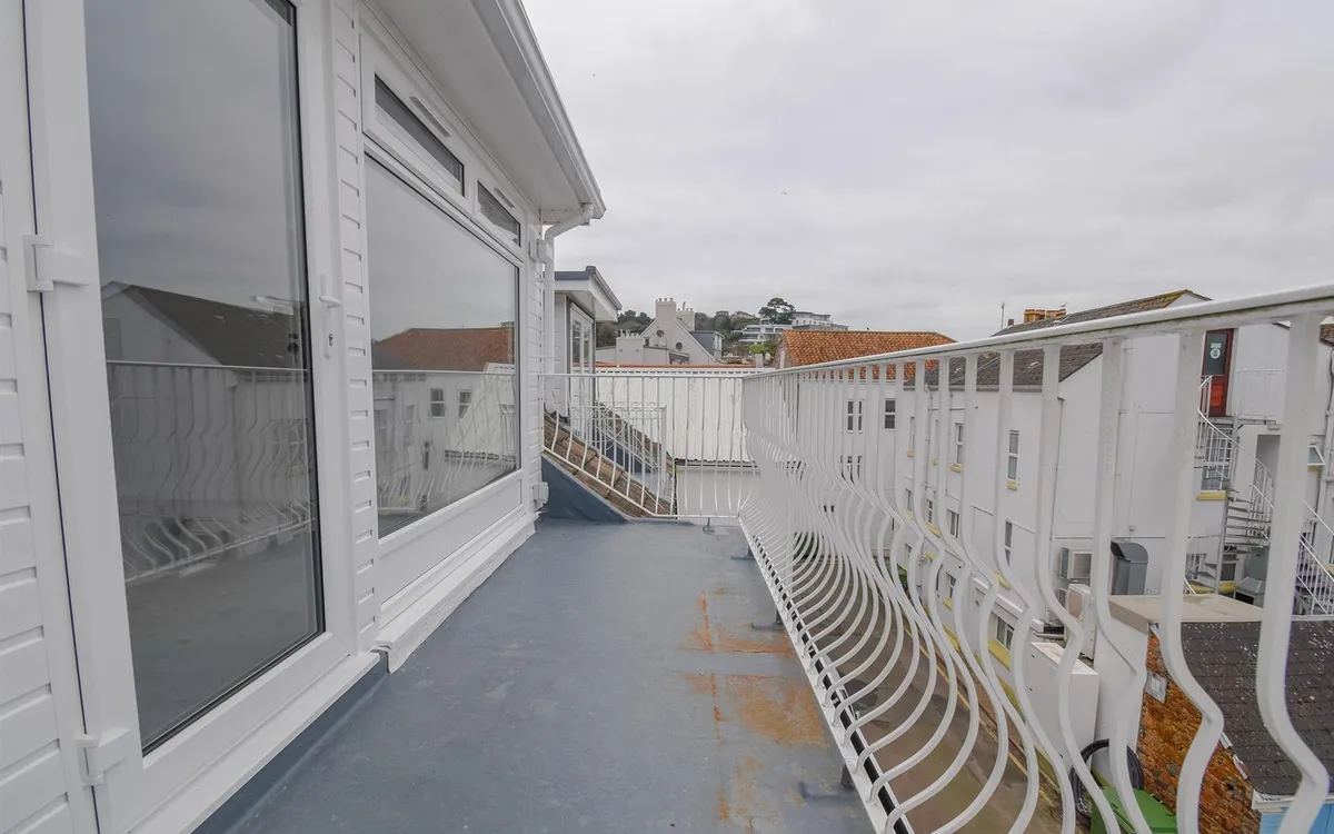 Le boulevard st brelade 34379885 dsc 0711