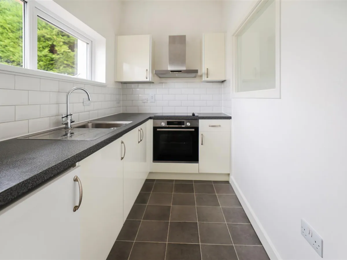 La grande route des sablons grouville 34384641 ei8 a1740