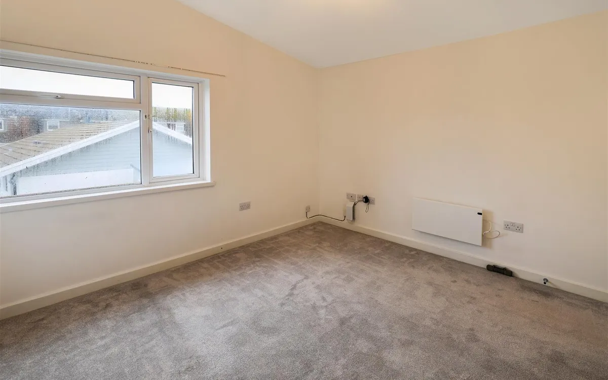 La grande route des sablons grouville 34384641 ei8 a1732