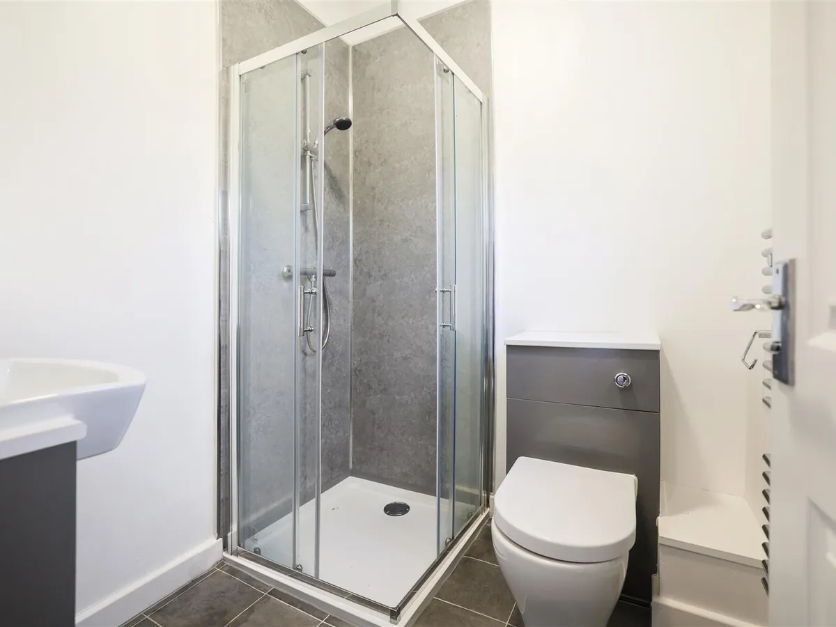 La grande route des sablons grouville 34384641 ei8 a1744