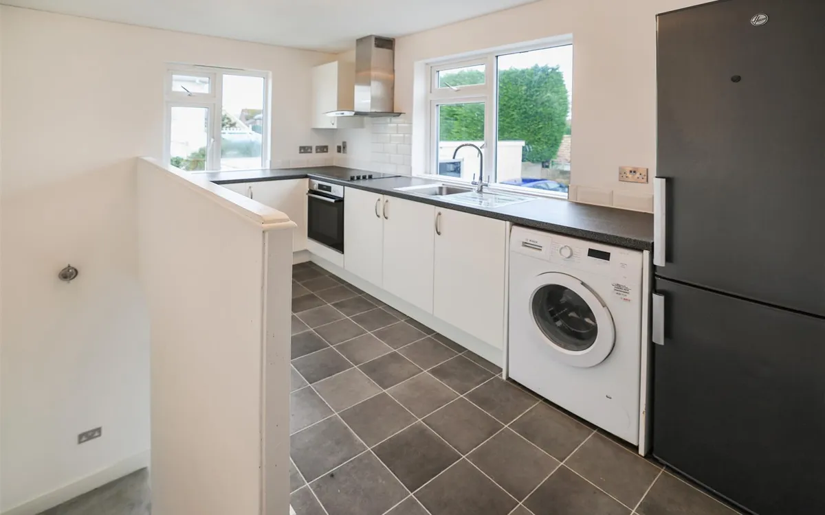 La grande route des sablons 34394302 ei8 a1723