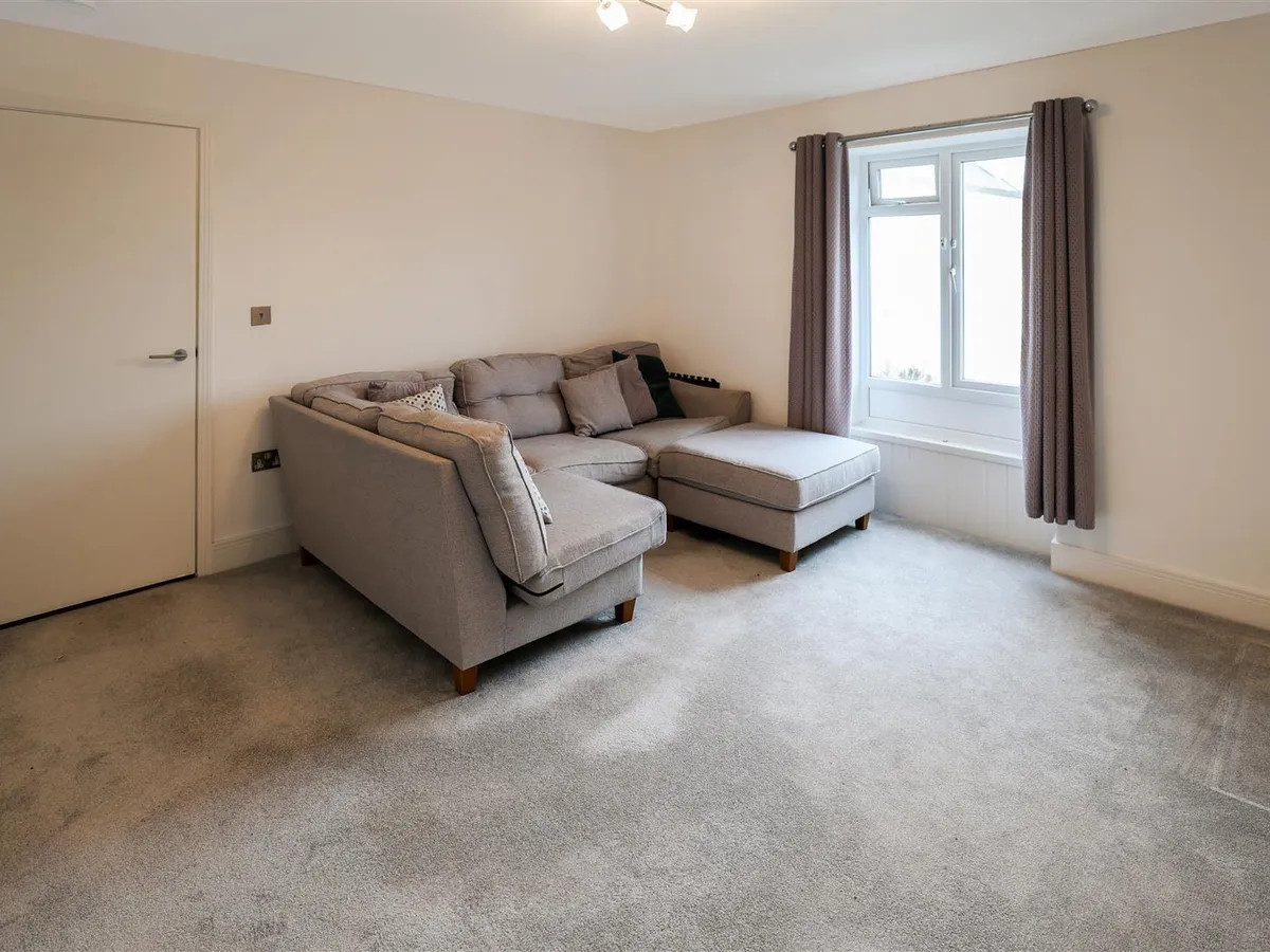 La grande route des sablons 34394302 ei8 a1704