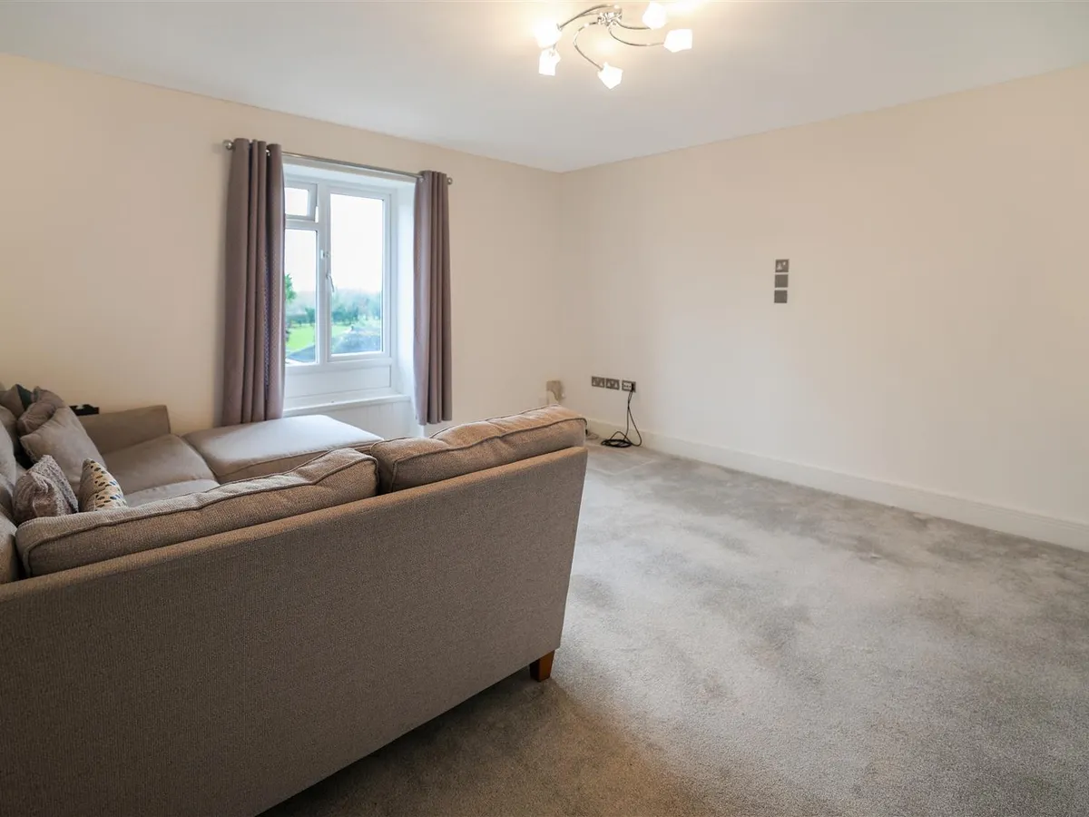 La grande route des sablons 34394302 ei8 a1710