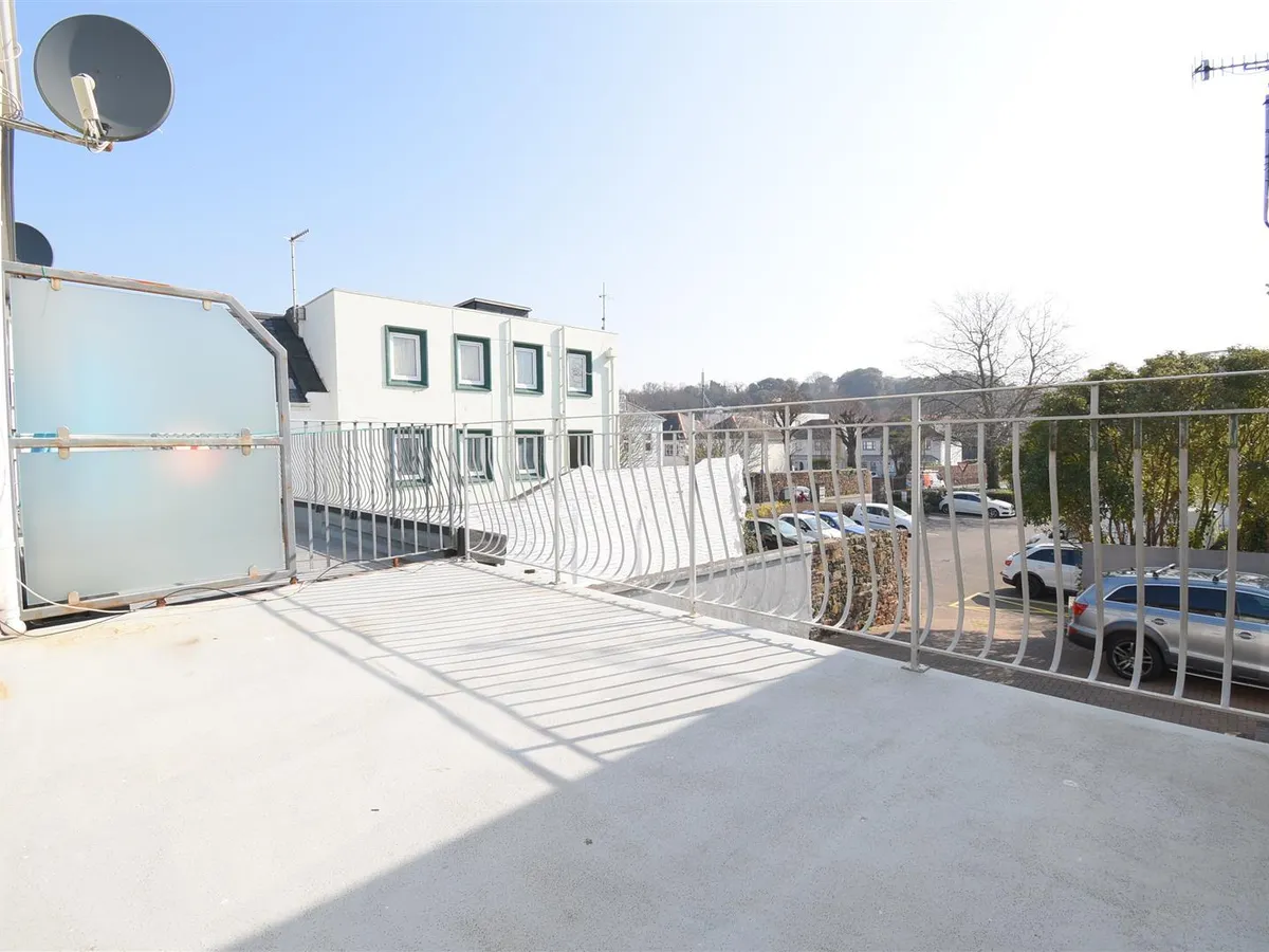Val plaisant st helier 31509526 dsc 0665